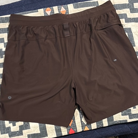 Men’s License to Train Linerless Short 7" -Dark Brown - Picture 4 of 4